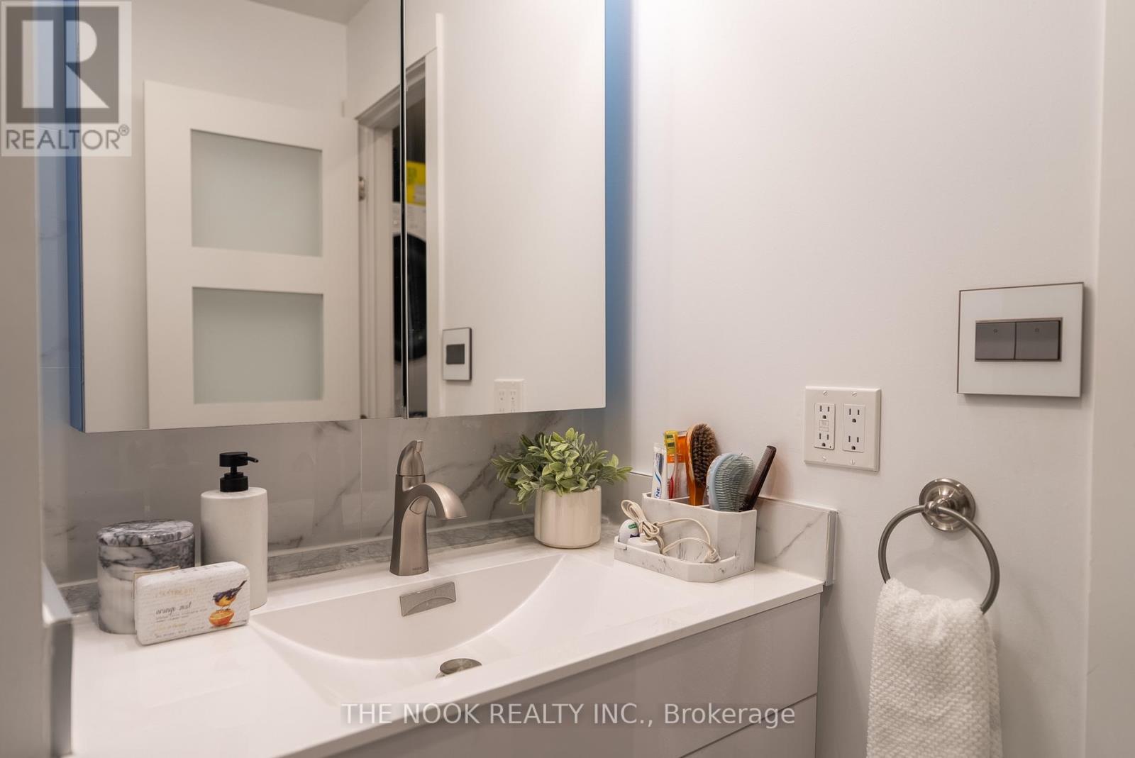 500 DUFFERIN STREET, Toronto (Little Portugal), Ontario, M6K2A6 — Photo 37