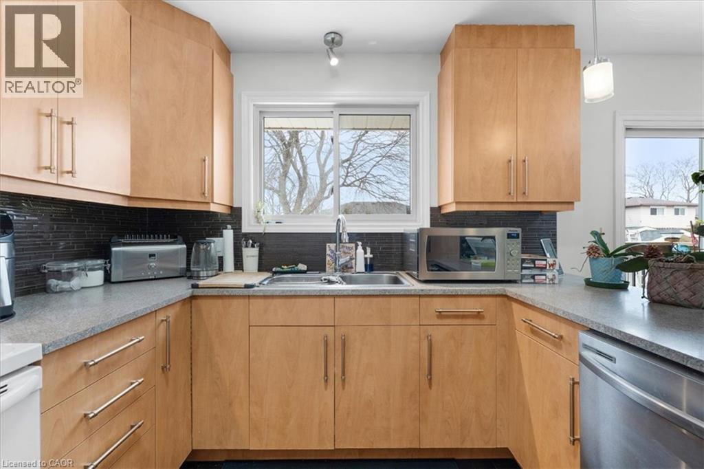 26 WILTSHIRE Drive, Brantford, Ontario, N3R5A9 — Photo 11
