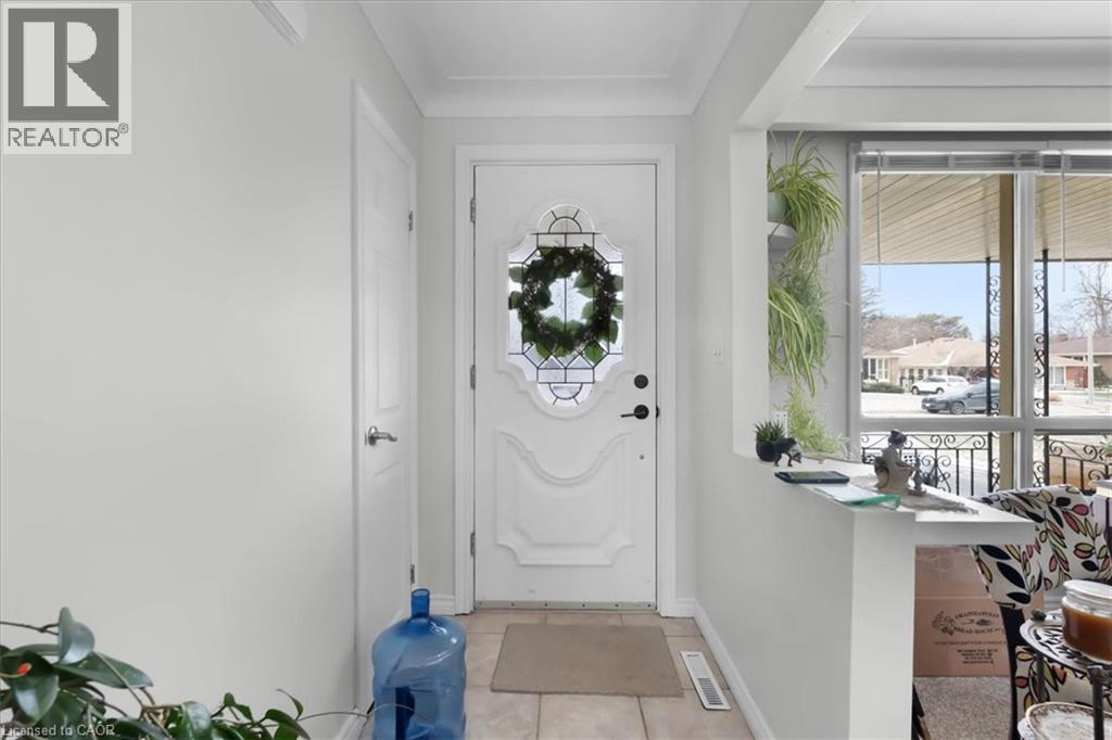26 WILTSHIRE Drive, Brantford, Ontario, N3R5A9 — Photo 4