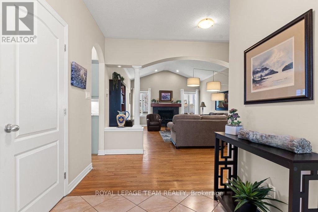 35 WILDERNESS WAY, Ottawa, Ontario, K2S2E2 — Photo 3