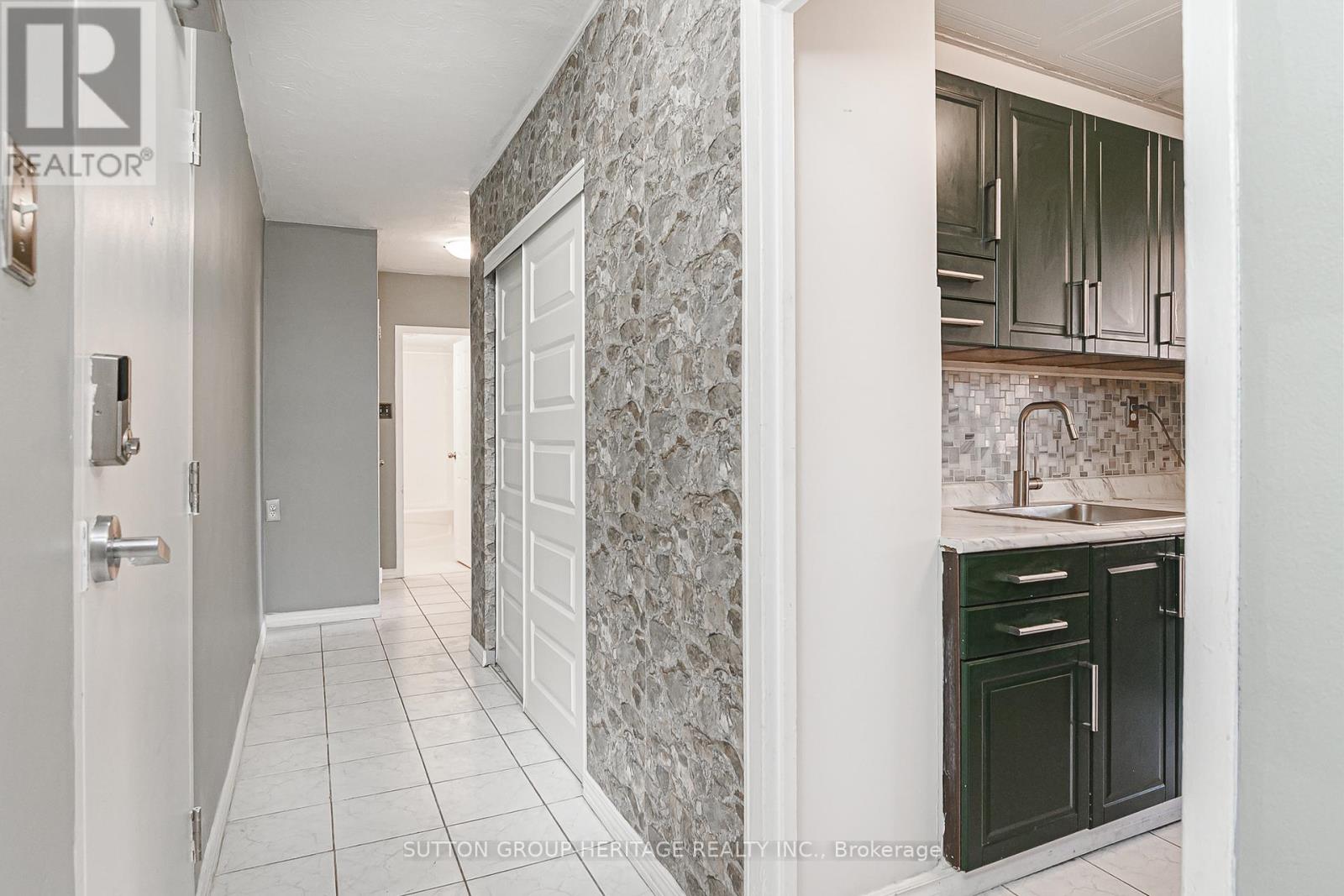 605 - 2245 EGLINTON AVENUE E, Toronto (Ionview), Ontario, M1K2N3 — Photo 4