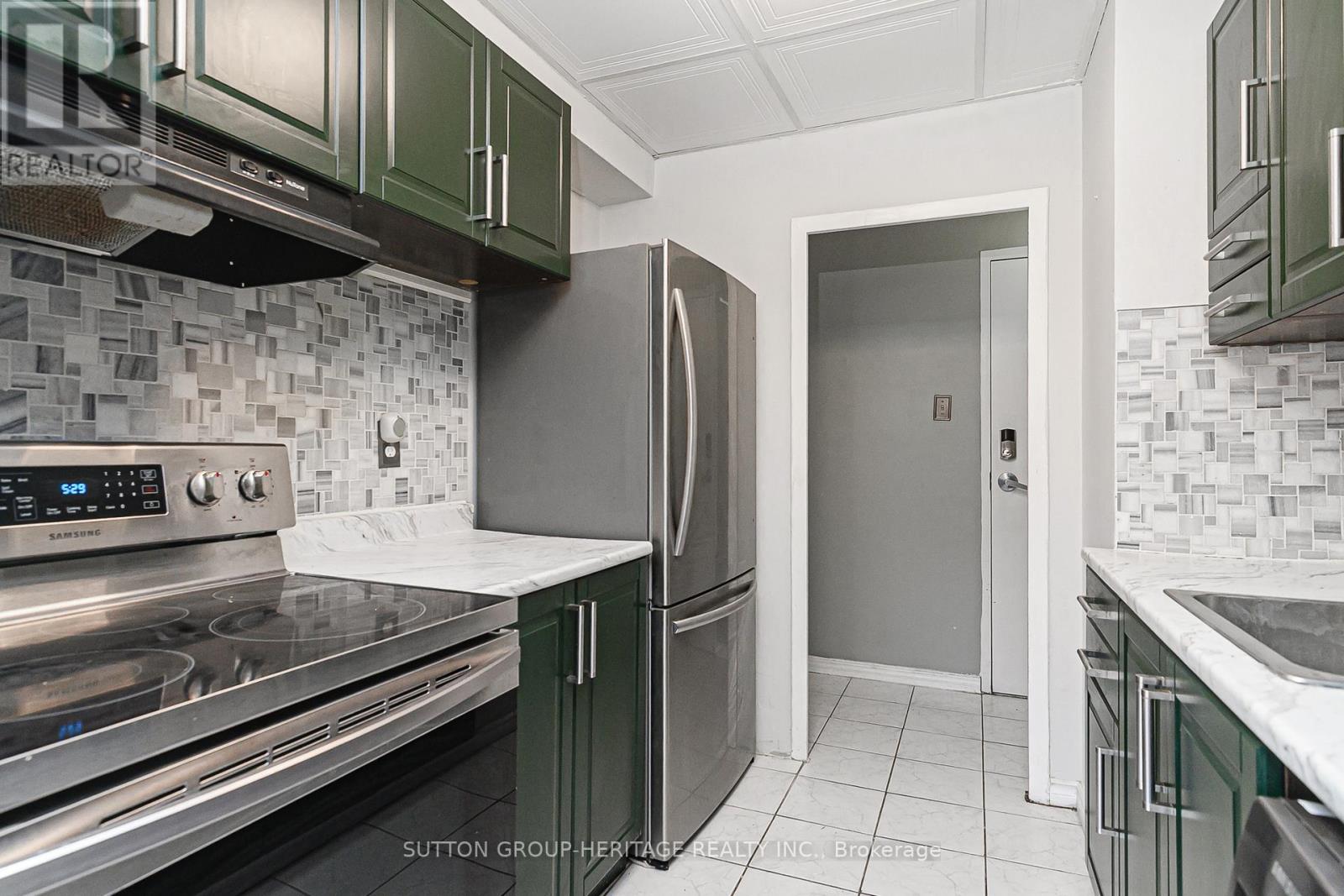 605 - 2245 EGLINTON AVENUE E, Toronto (Ionview), Ontario, M1K2N3 — Photo 7