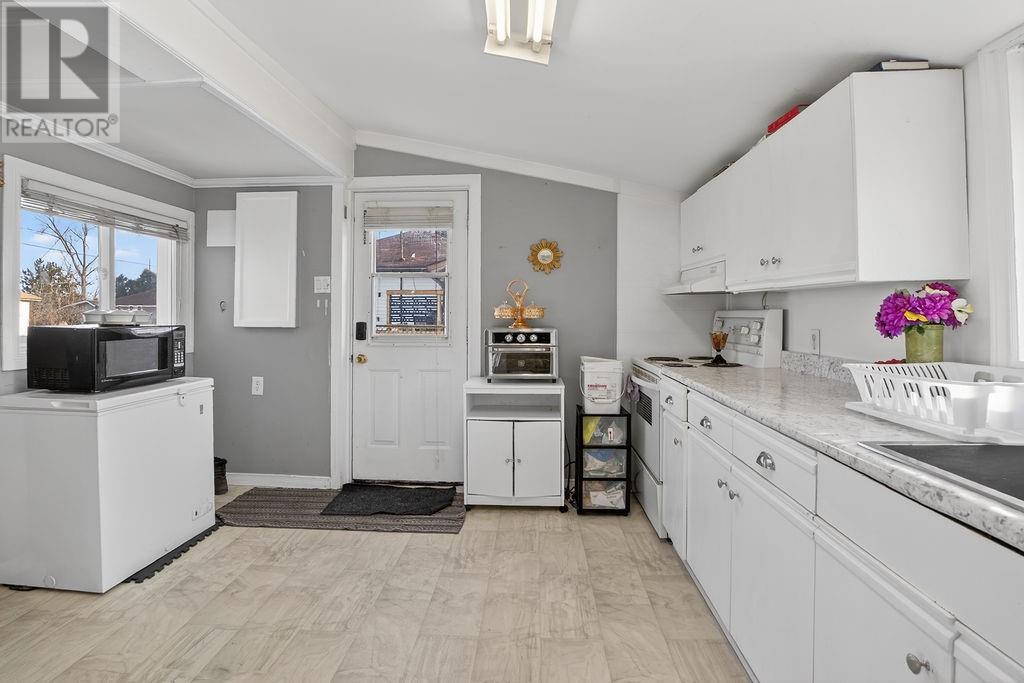 6B Peter Street, Copper Cliff, Ontario, P0M1N0 — Photo 4