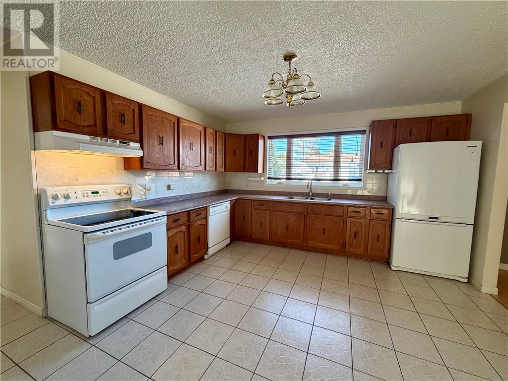 4418 Theresa Avenue, Hanmer, Ontario, P3P1M2 — Photo 5