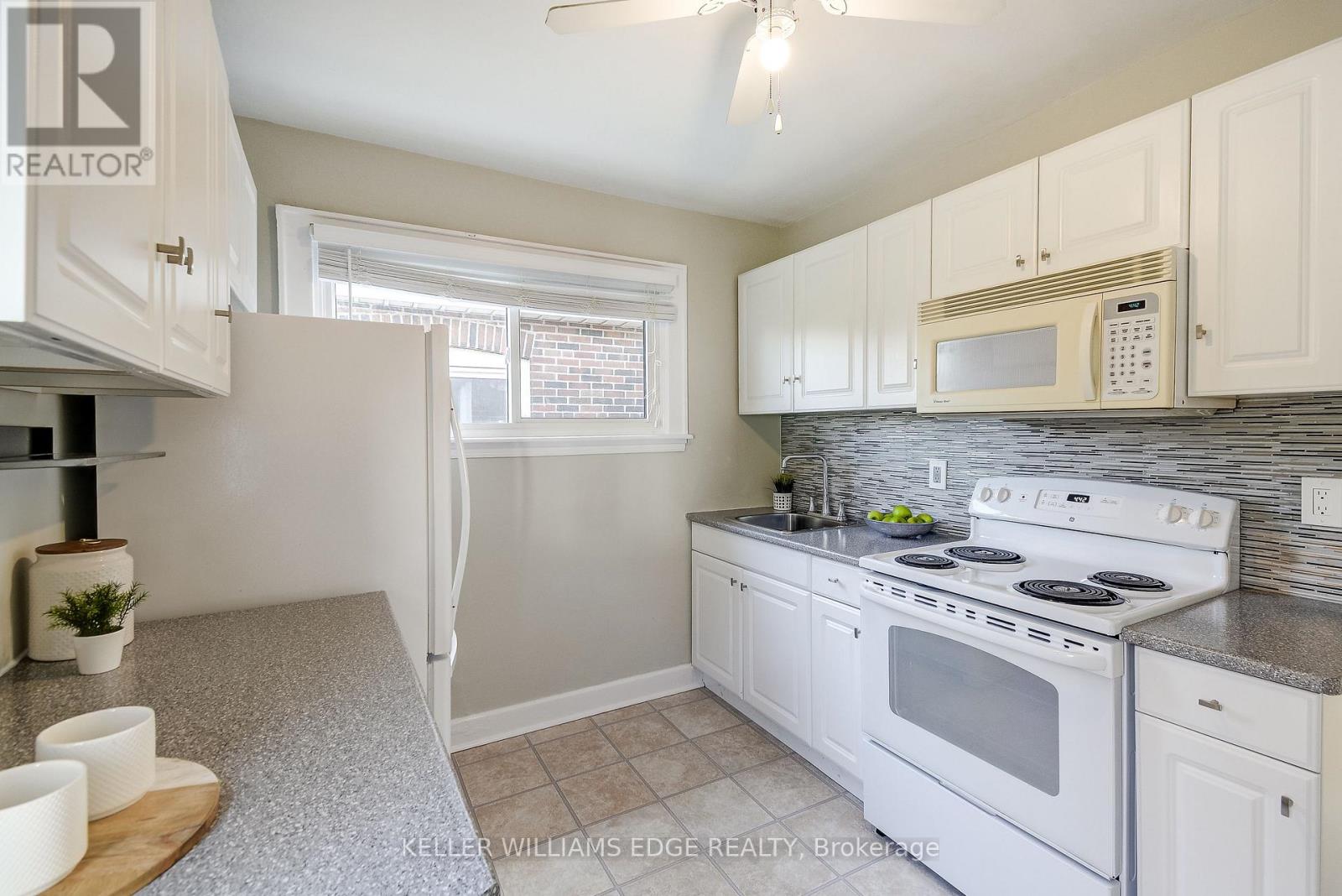 53 EAST 19TH STREET, Hamilton (Inch Park), Ontario, L9A4R9 — Photo 10