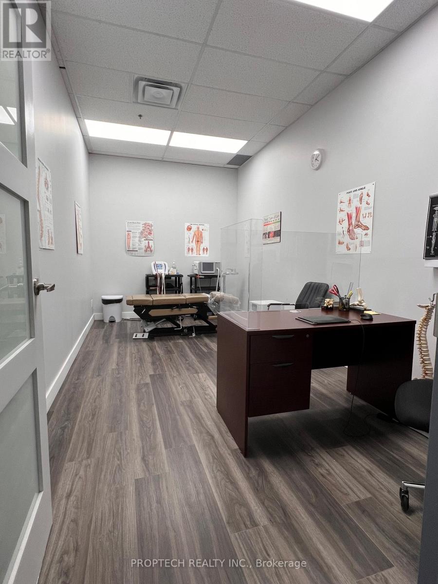 6 - 250 COCHRANE DRIVE, Markham (Buttonville), Ontario, L3R8E5 — Photo 4