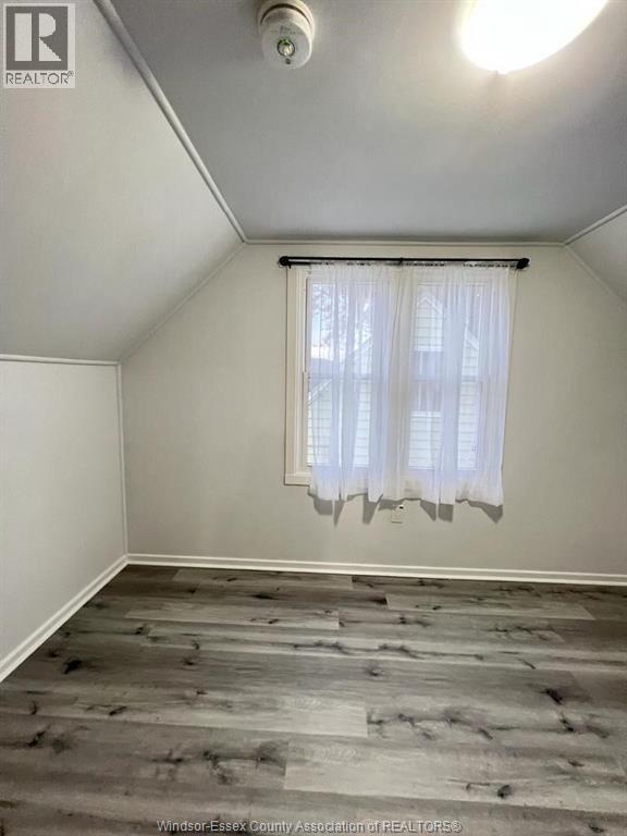 1058 CALIFORNIA, Windsor, Ontario, N9B2Z7 — Photo 17