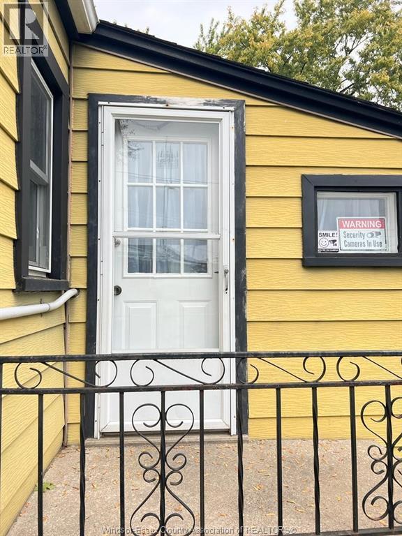 1058 CALIFORNIA, Windsor, Ontario, N9B2Z7 — Photo 19