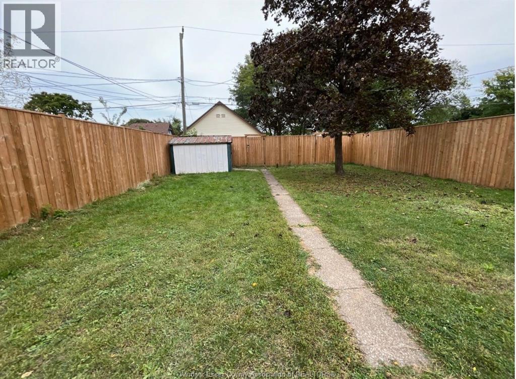 1058 CALIFORNIA, Windsor, Ontario, N9B2Z7 — Photo 20