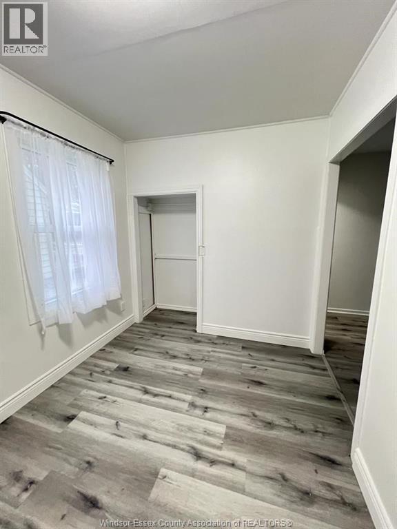 1058 CALIFORNIA, Windsor, Ontario, N9B2Z7 — Photo 5