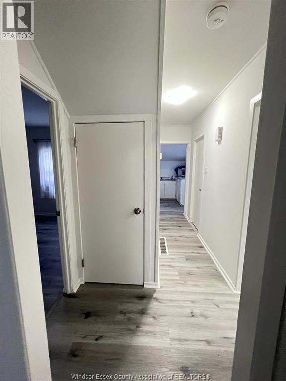 1058 CALIFORNIA, Windsor, Ontario, N9B2Z7 — Photo 6