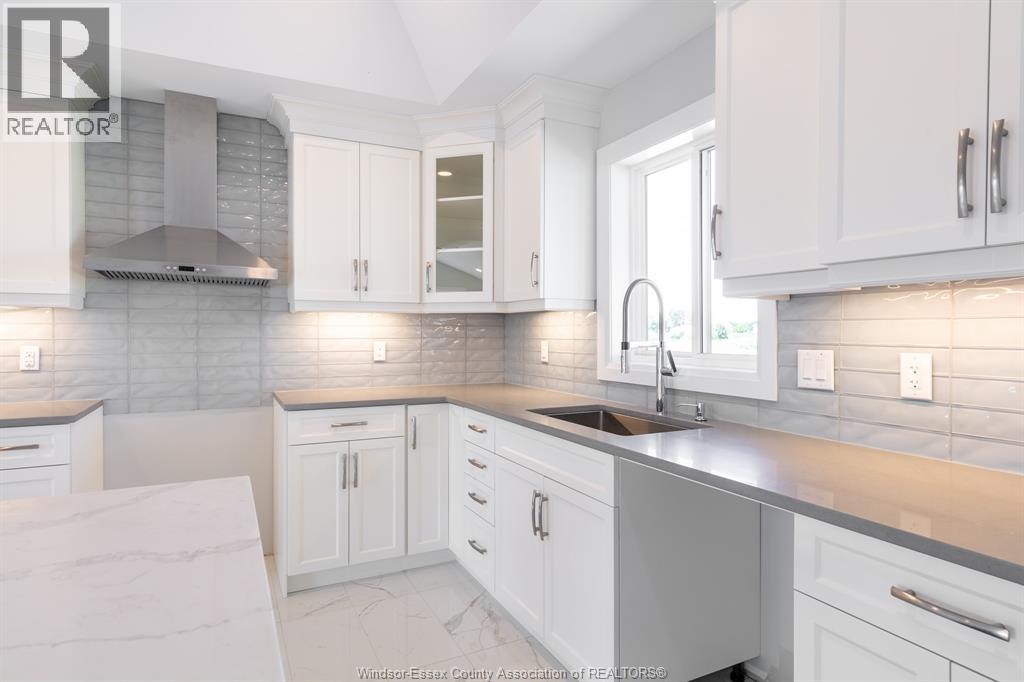 14 NOBLE, Amherstburg, Ontario, N9V0G3 — Photo 11
