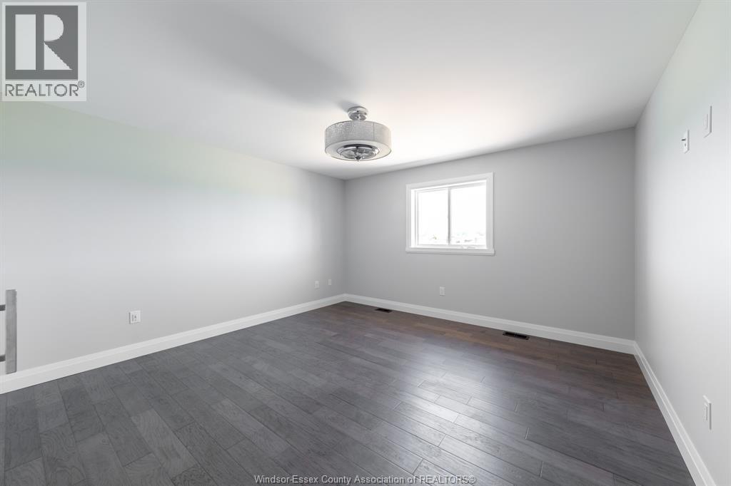 14 NOBLE, Amherstburg, Ontario, N9V0G3 — Photo 16