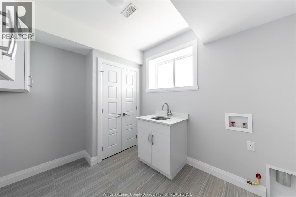 14 NOBLE, Amherstburg, Ontario, N9V0G3 — Photo 31