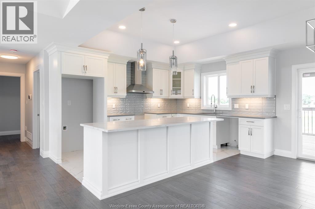 14 NOBLE, Amherstburg, Ontario, N9V0G3 — Photo 8