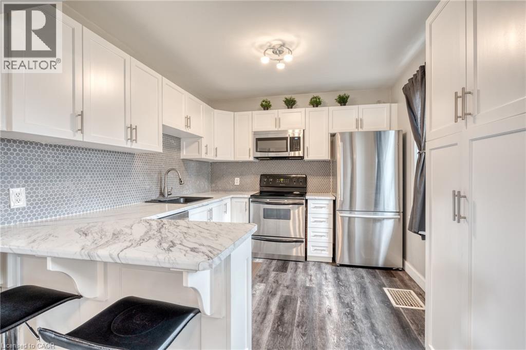 118 CAMERON Avenue N, Hamilton, Ontario, L8H4Z2 — Photo 13