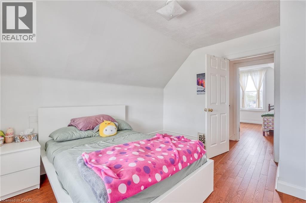 118 CAMERON Avenue N, Hamilton, Ontario, L8H4Z2 — Photo 20