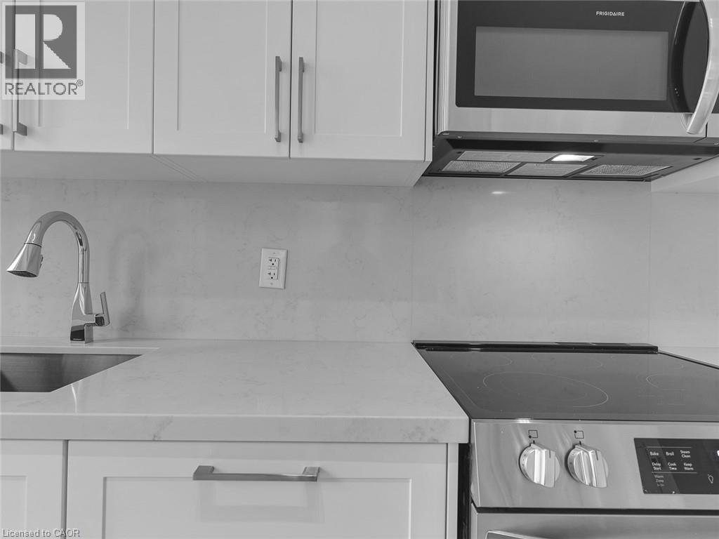 2450 OLD BRONTE Road Unit# 203, Oakville, Ontario, L6M5P6 — Photo 15