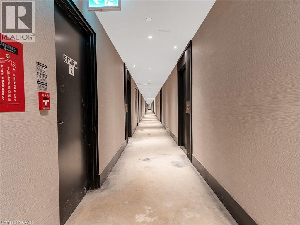 2450 OLD BRONTE Road Unit# 203, Oakville, Ontario, L6M5P6 — Photo 4