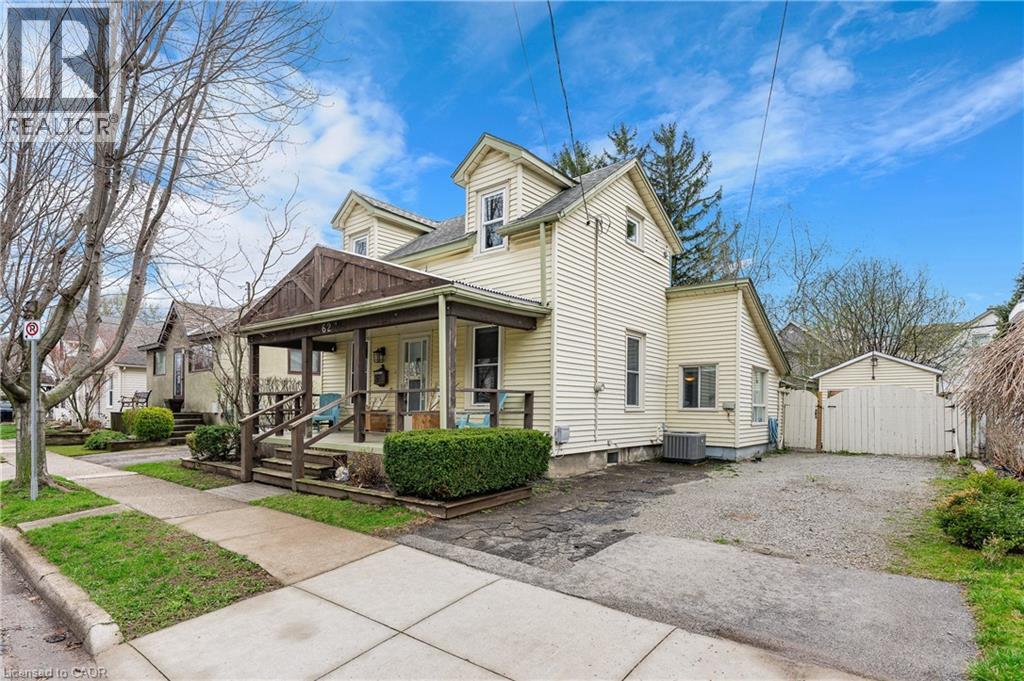 62 LOUISA Street, St. Catharines, Ontario, L2R2J8 — Photo 2