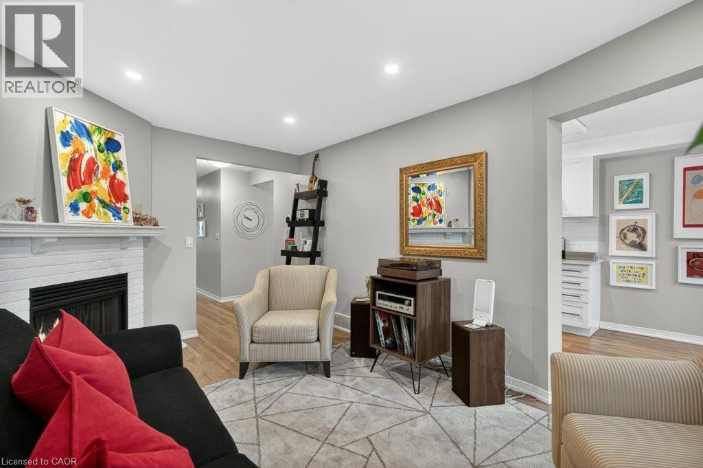 7 PERTHSHIRE Court, Hamilton, Ontario, L9B2H1 — Photo 15