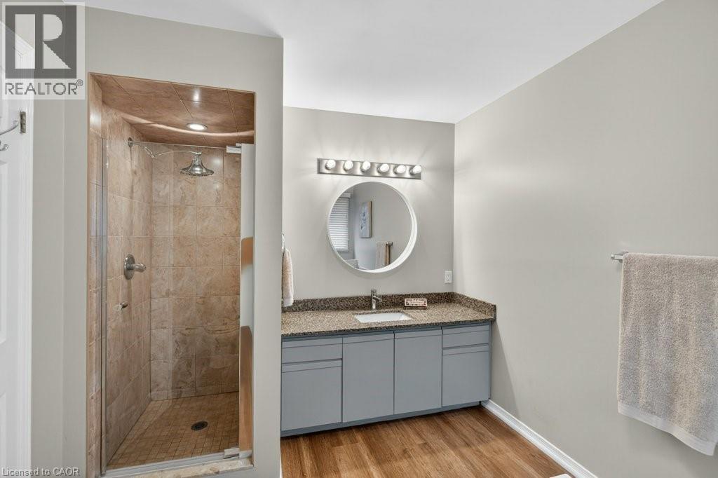 7 PERTHSHIRE Court, Hamilton, Ontario, L9B2H1 — Photo 20