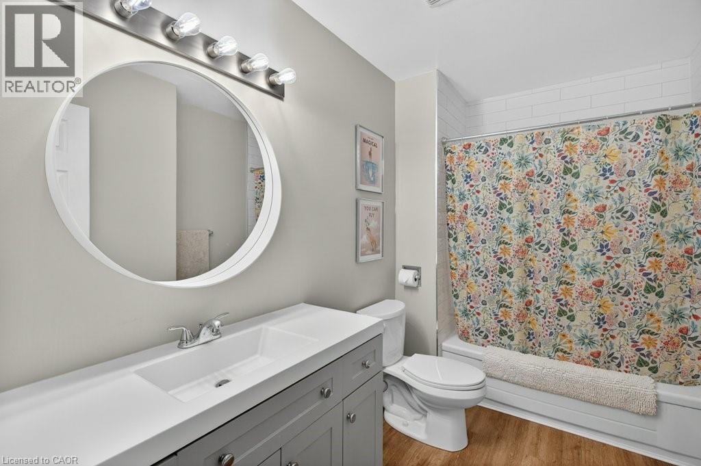 7 PERTHSHIRE Court, Hamilton, Ontario, L9B2H1 — Photo 27