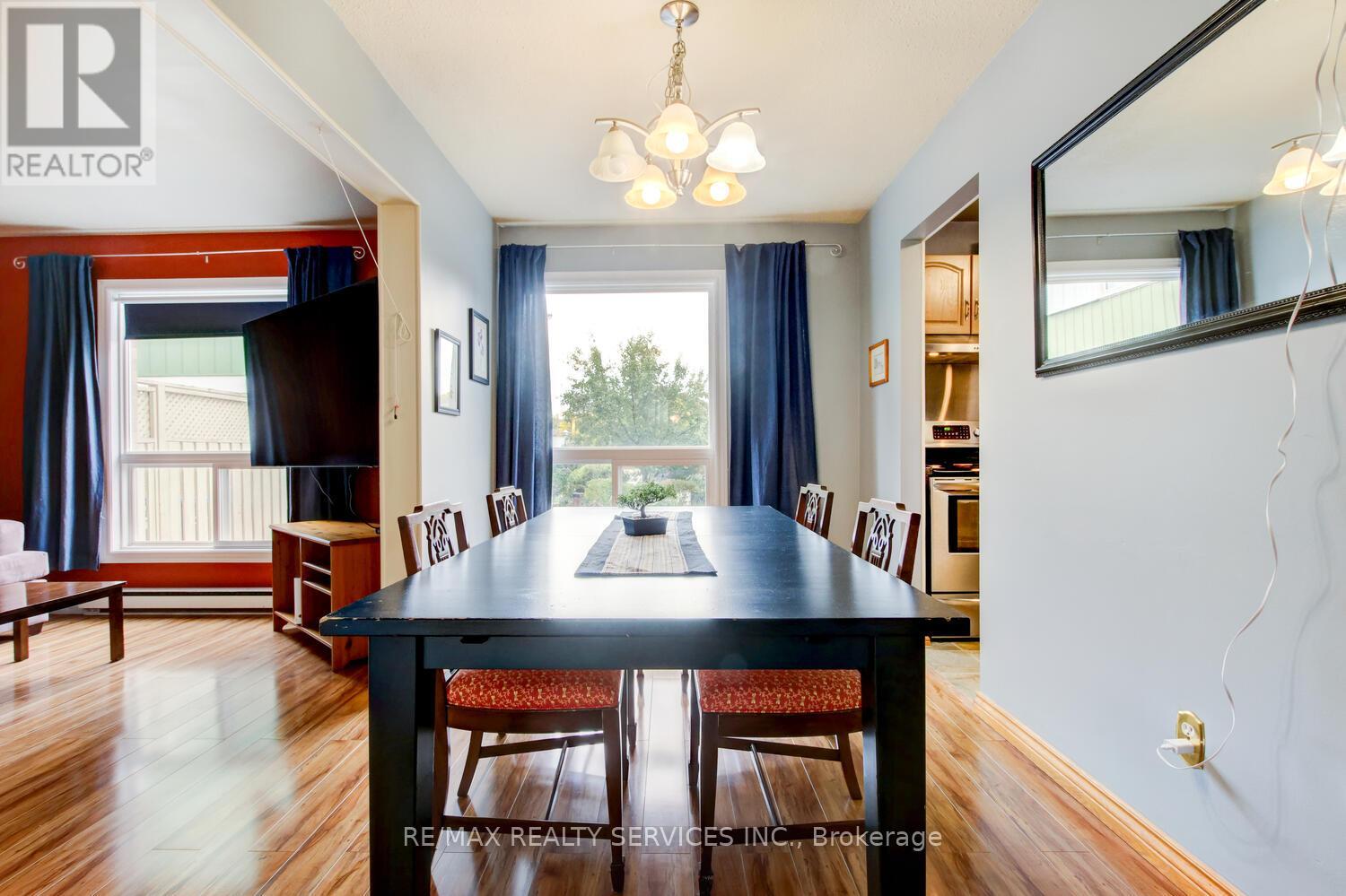 7 HAMLET COURT, Brampton (Central Park), Ontario, L6S1X5 — Photo 11