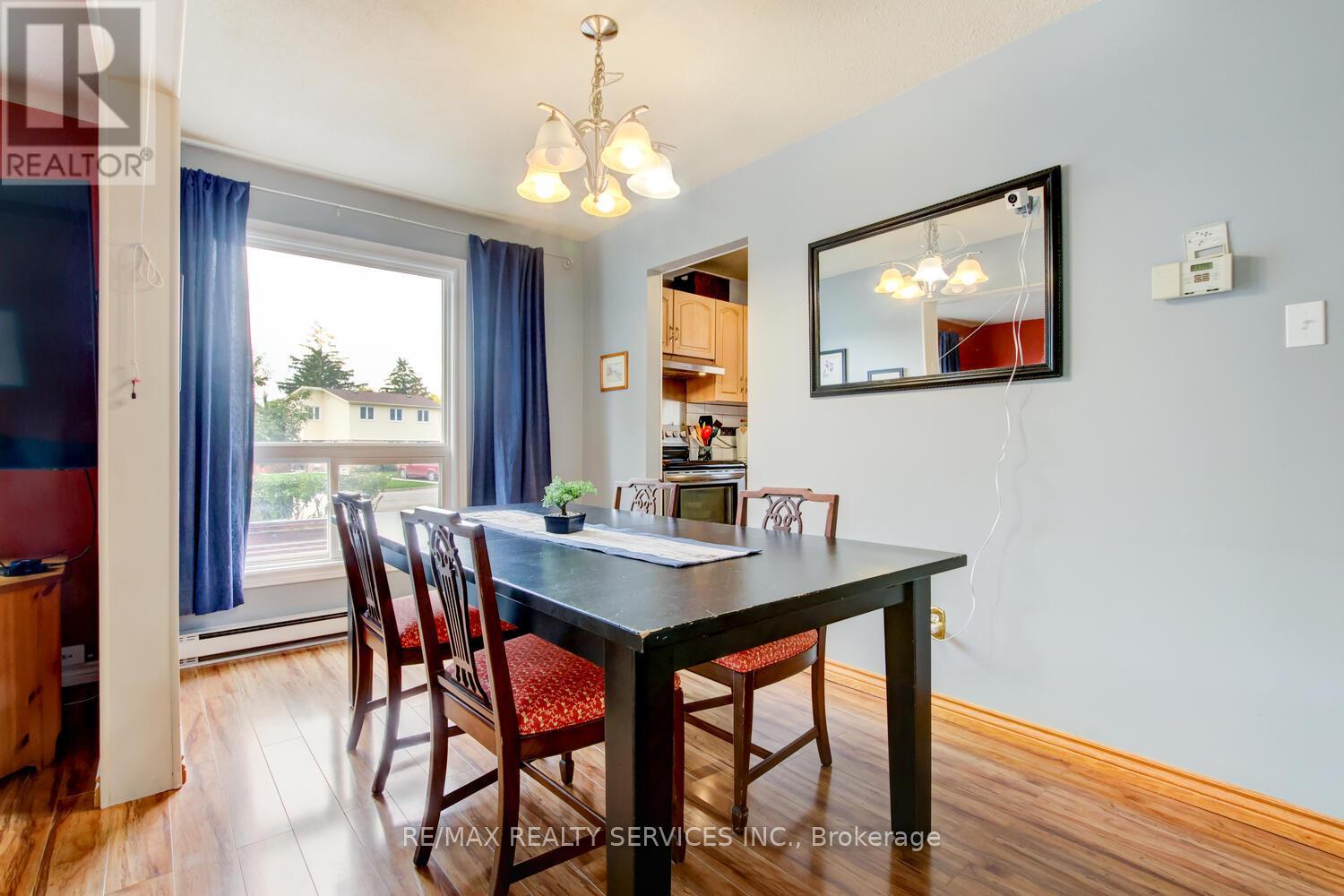 7 HAMLET COURT, Brampton (Central Park), Ontario, L6S1X5 — Photo 12