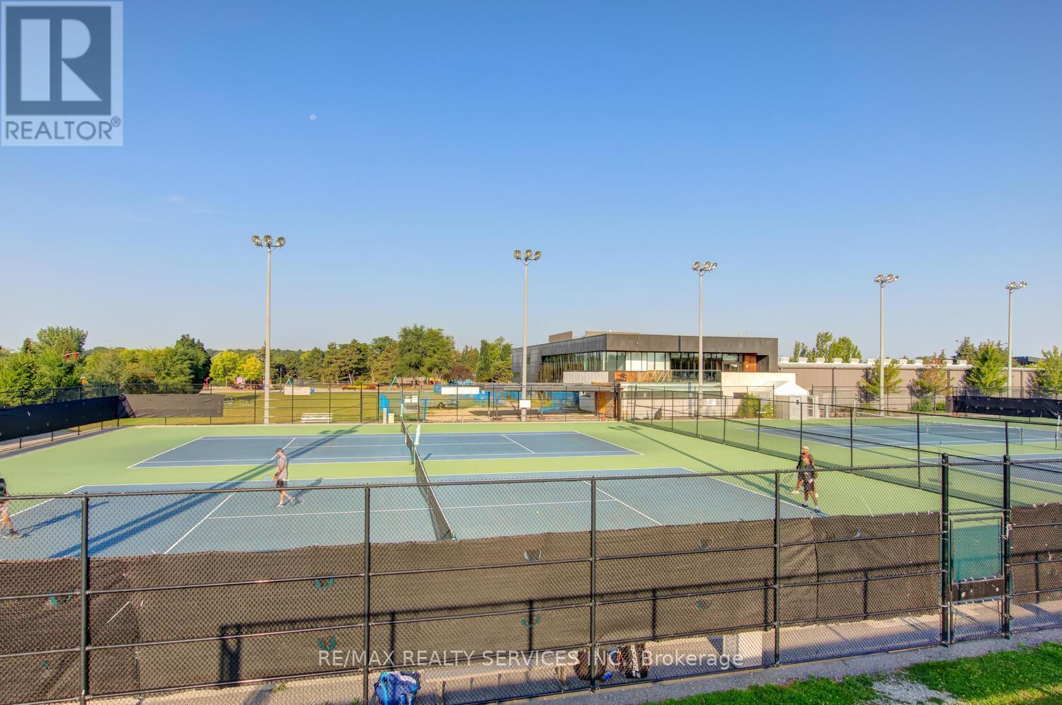 7 HAMLET COURT, Brampton (Central Park), Ontario, L6S1X5 — Photo 41