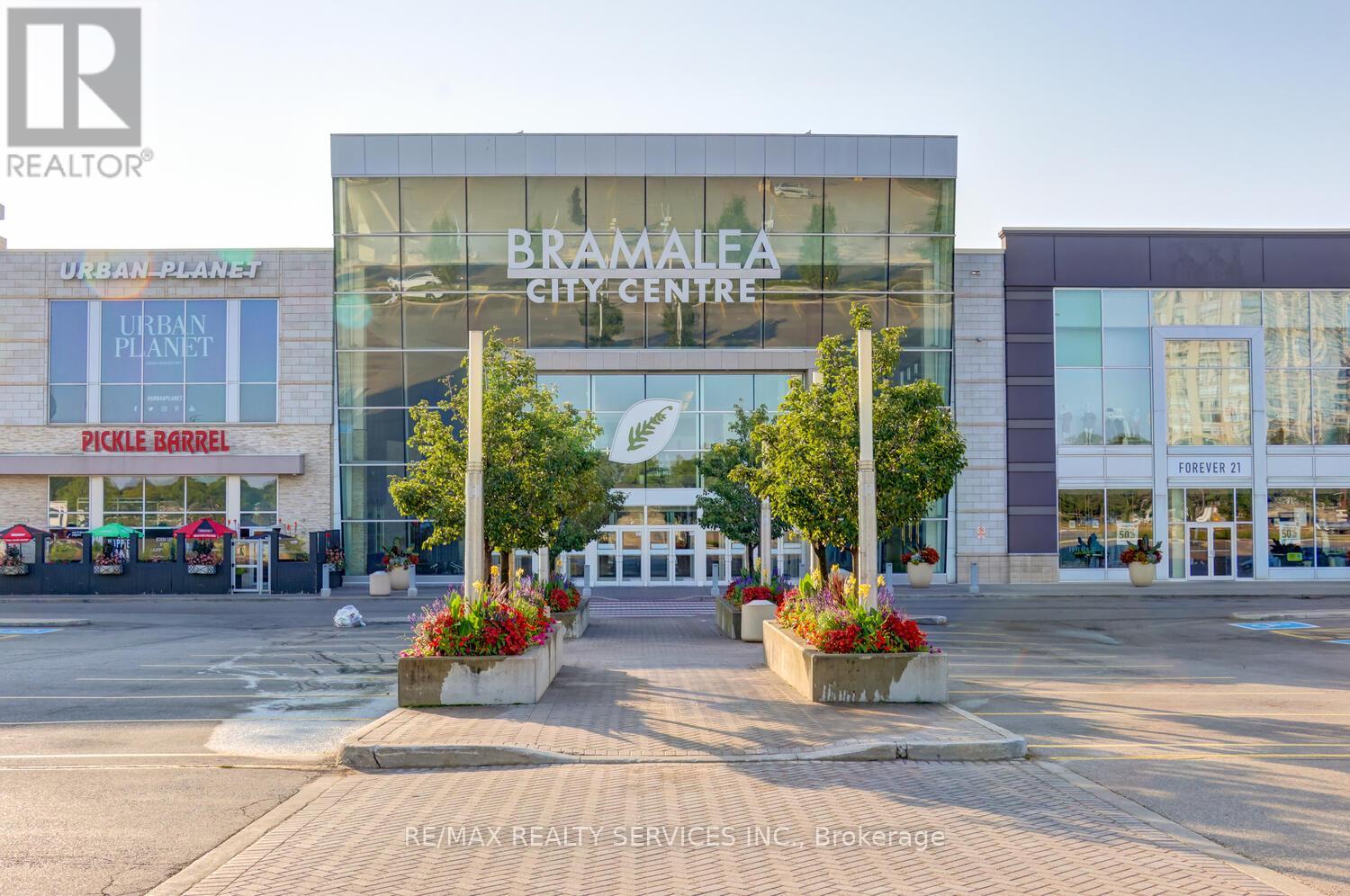 7 HAMLET COURT, Brampton (Central Park), Ontario, L6S1X5 — Photo 48