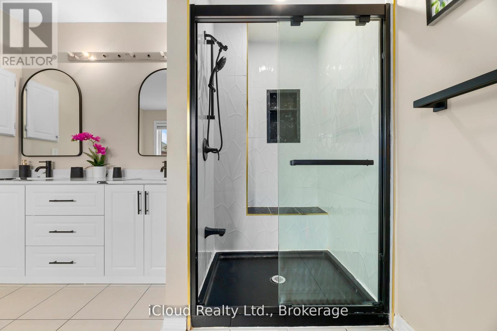 75 IRON BLOCK DRIVE, Brampton (Northwest Sandalwood Parkway), Ontario, L7A0J1 — Photo 40