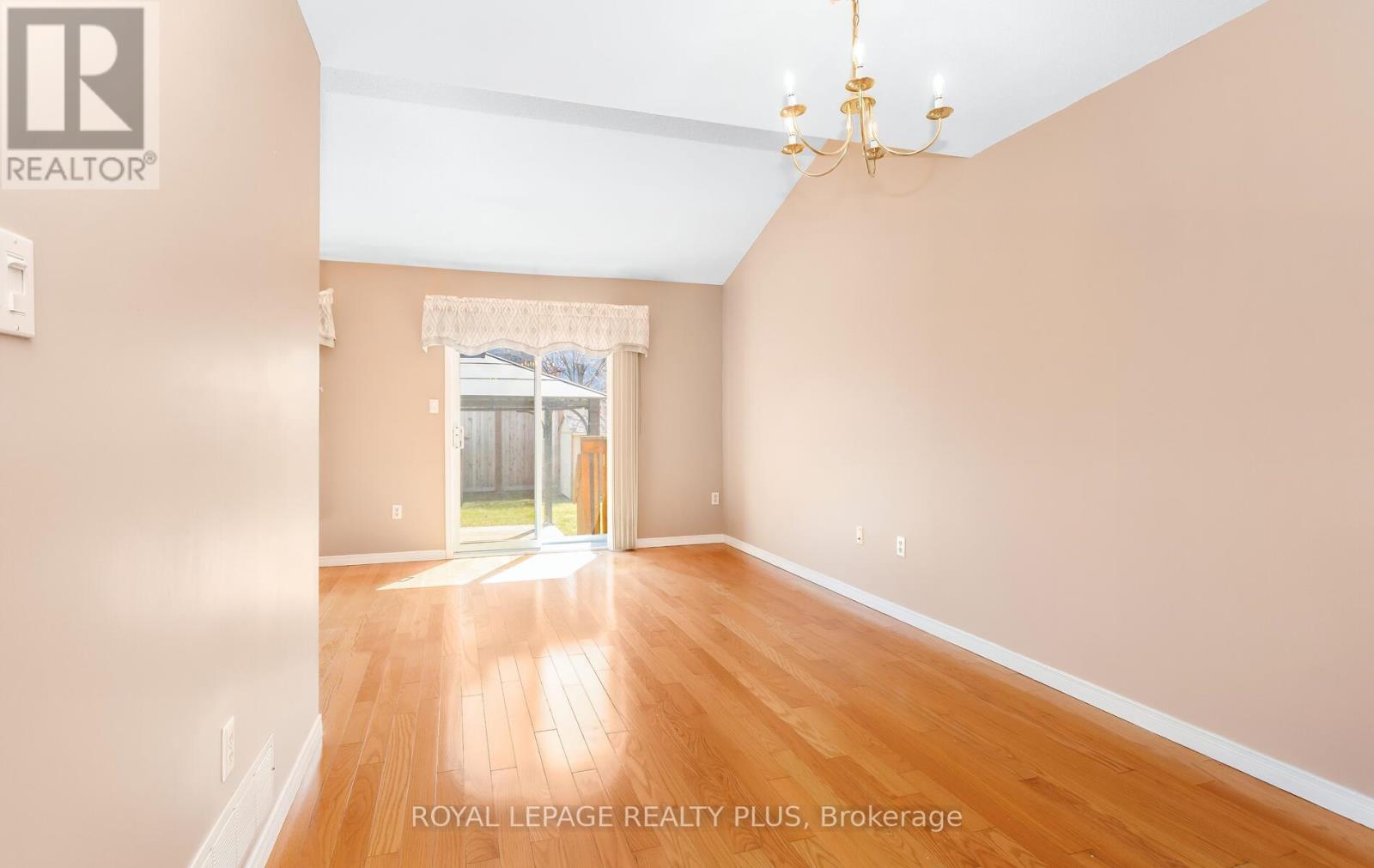 1239 BLANSHARD DRIVE, Burlington (Tansley), Ontario, L7M4N6 — Photo 8