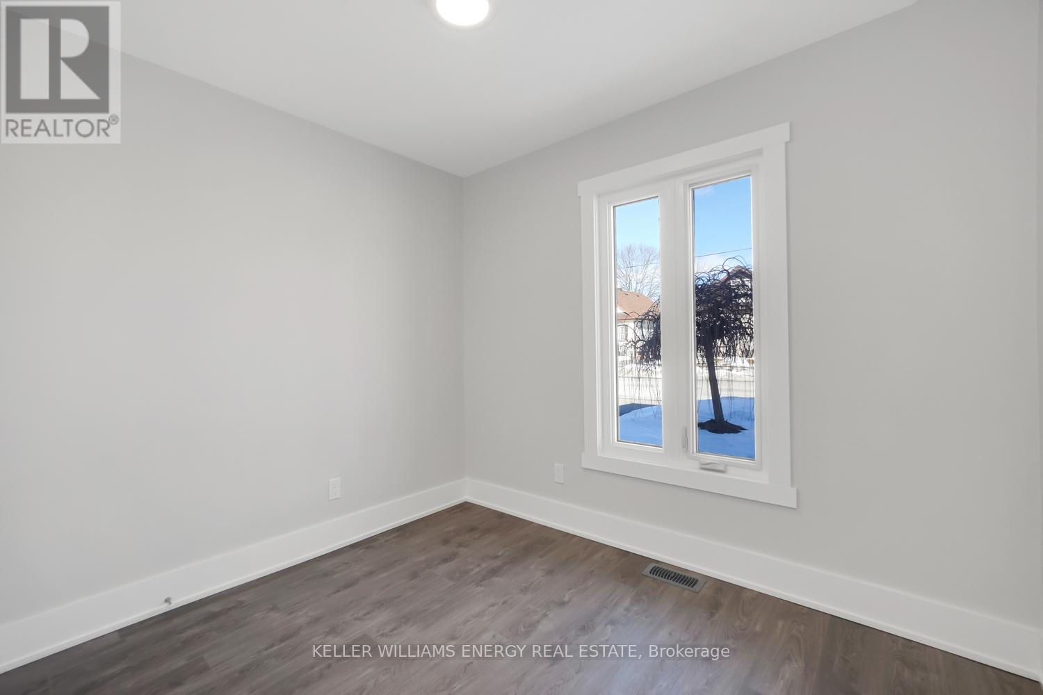 MAIN FLOOR - 89 ORCHARD VIEW BOULEVARD, Oshawa (Centennial), Ontario, L1G3N8 — Photo 12