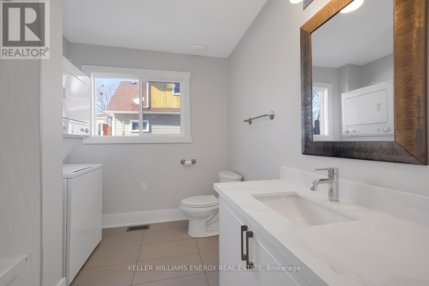 MAIN FLOOR - 89 ORCHARD VIEW BOULEVARD, Oshawa (Centennial), Ontario, L1G3N8 — Photo 14