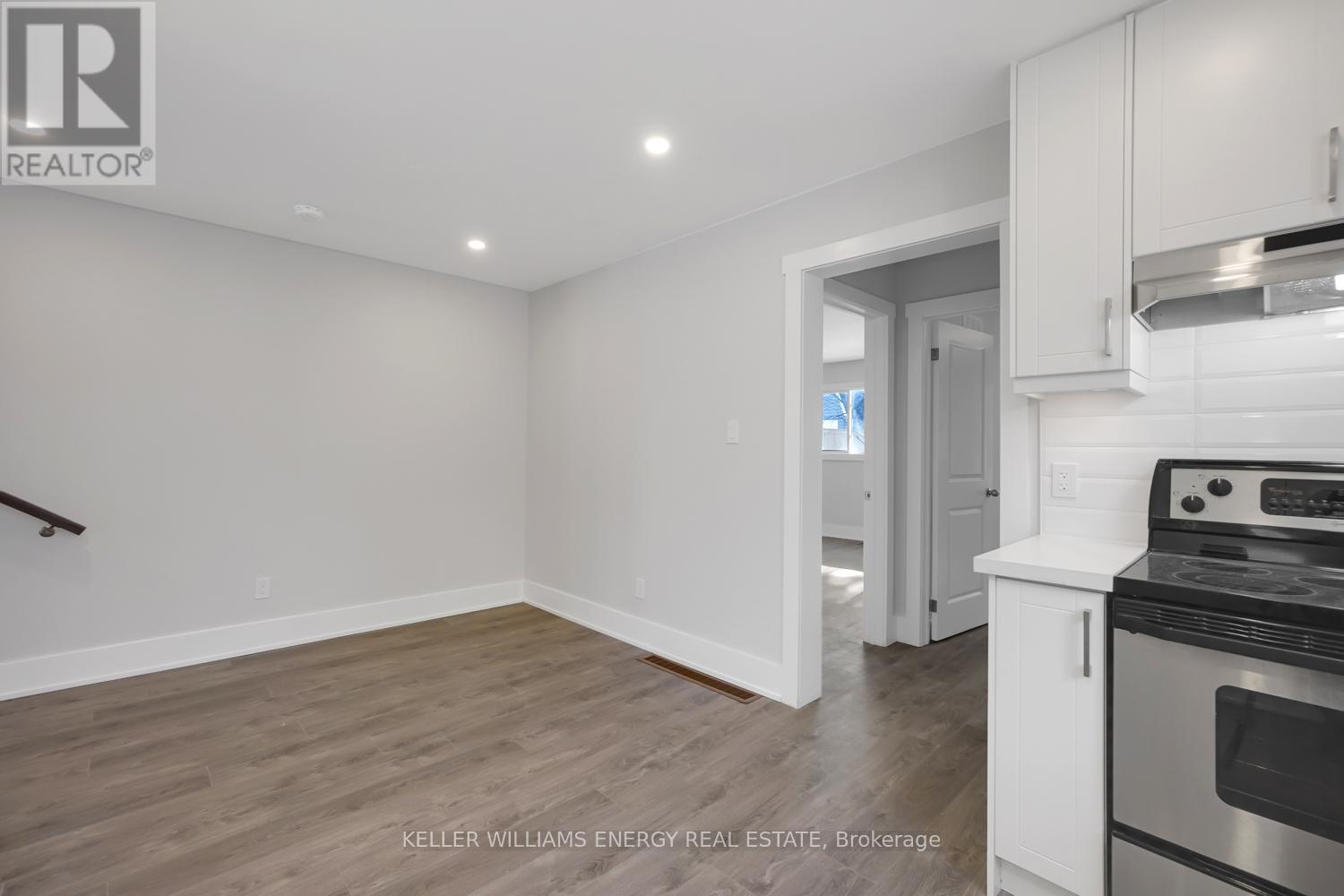 MAIN FLOOR - 89 ORCHARD VIEW BOULEVARD, Oshawa (Centennial), Ontario, L1G3N8 — Photo 7