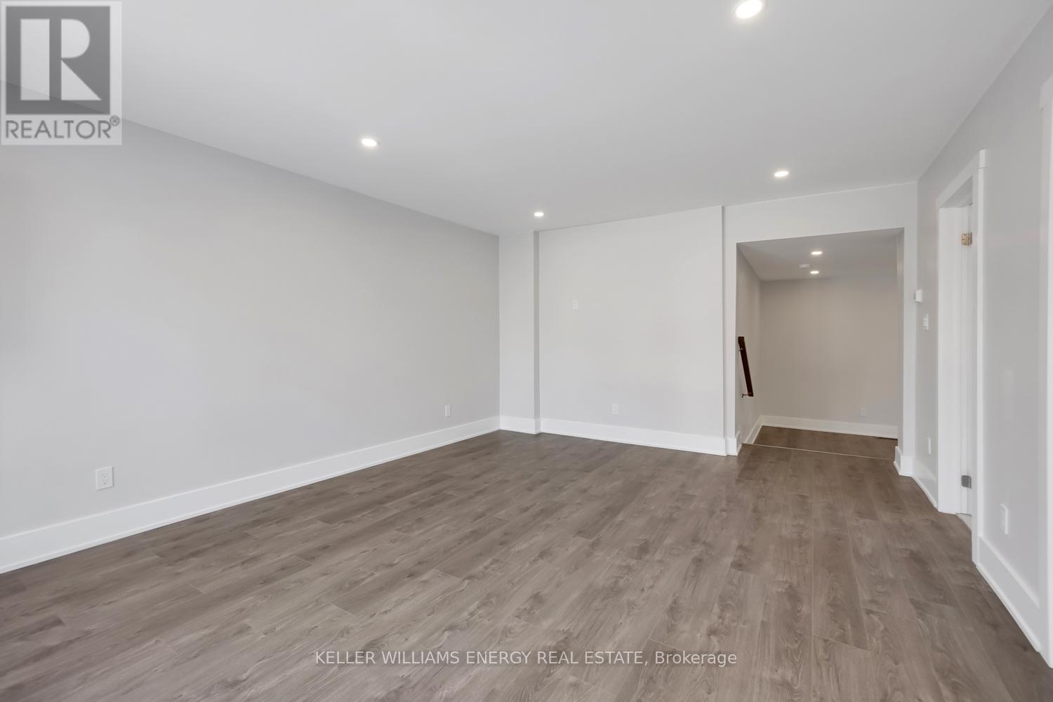 MAIN FLOOR - 89 ORCHARD VIEW BOULEVARD, Oshawa (Centennial), Ontario, L1G3N8 — Photo 8