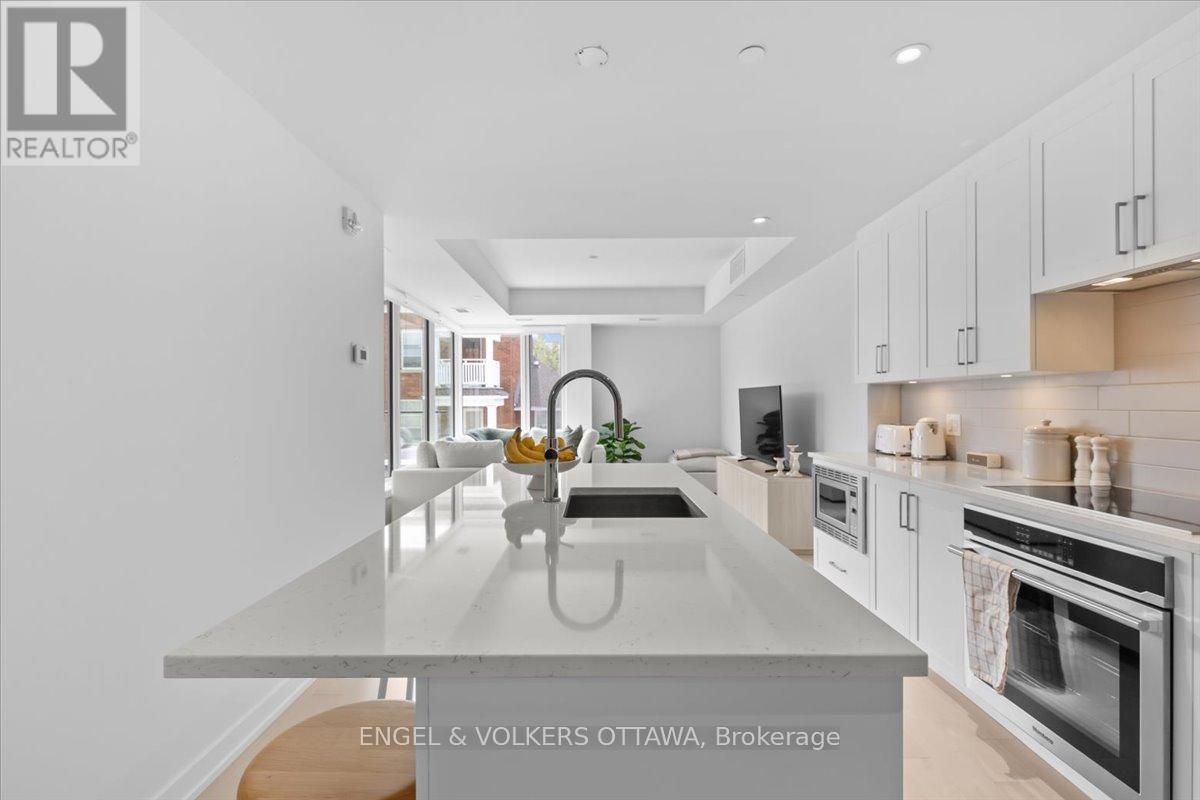 201 - 11 GALT STREET, Ottawa, Ontario, K1S4R2 — Photo 3