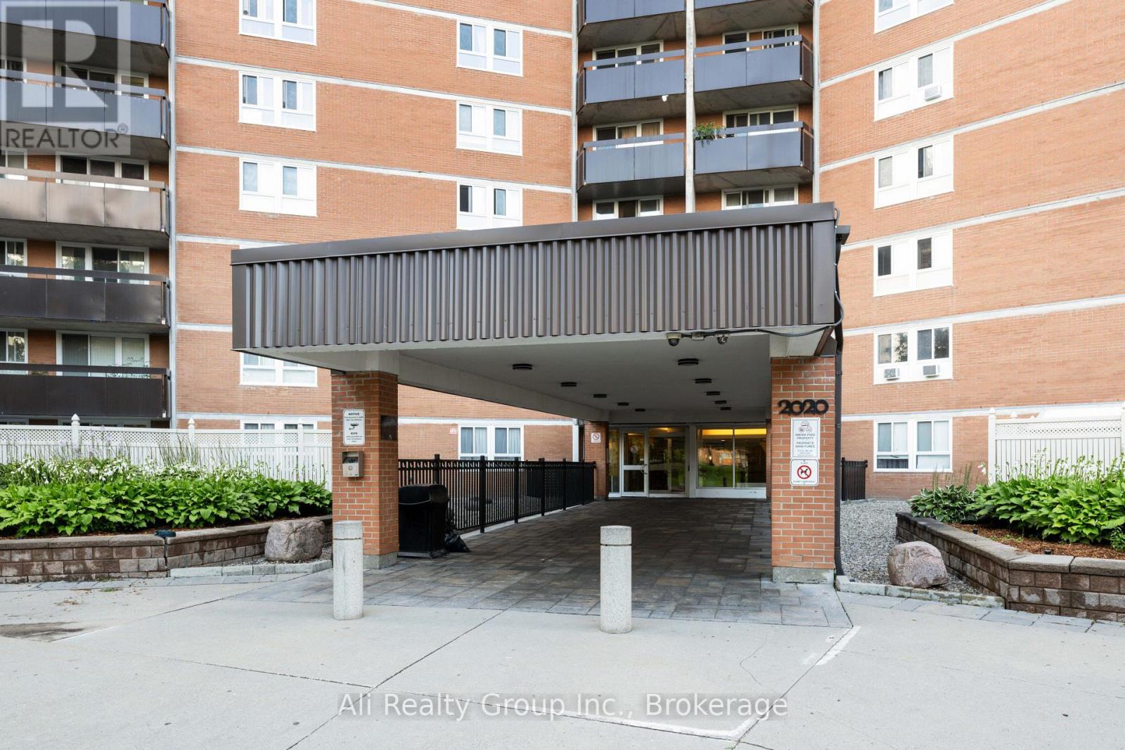 1218 - 2020 JASMINE CRESCENT, Ottawa, Ontario, K1J8K5 — Photo 3