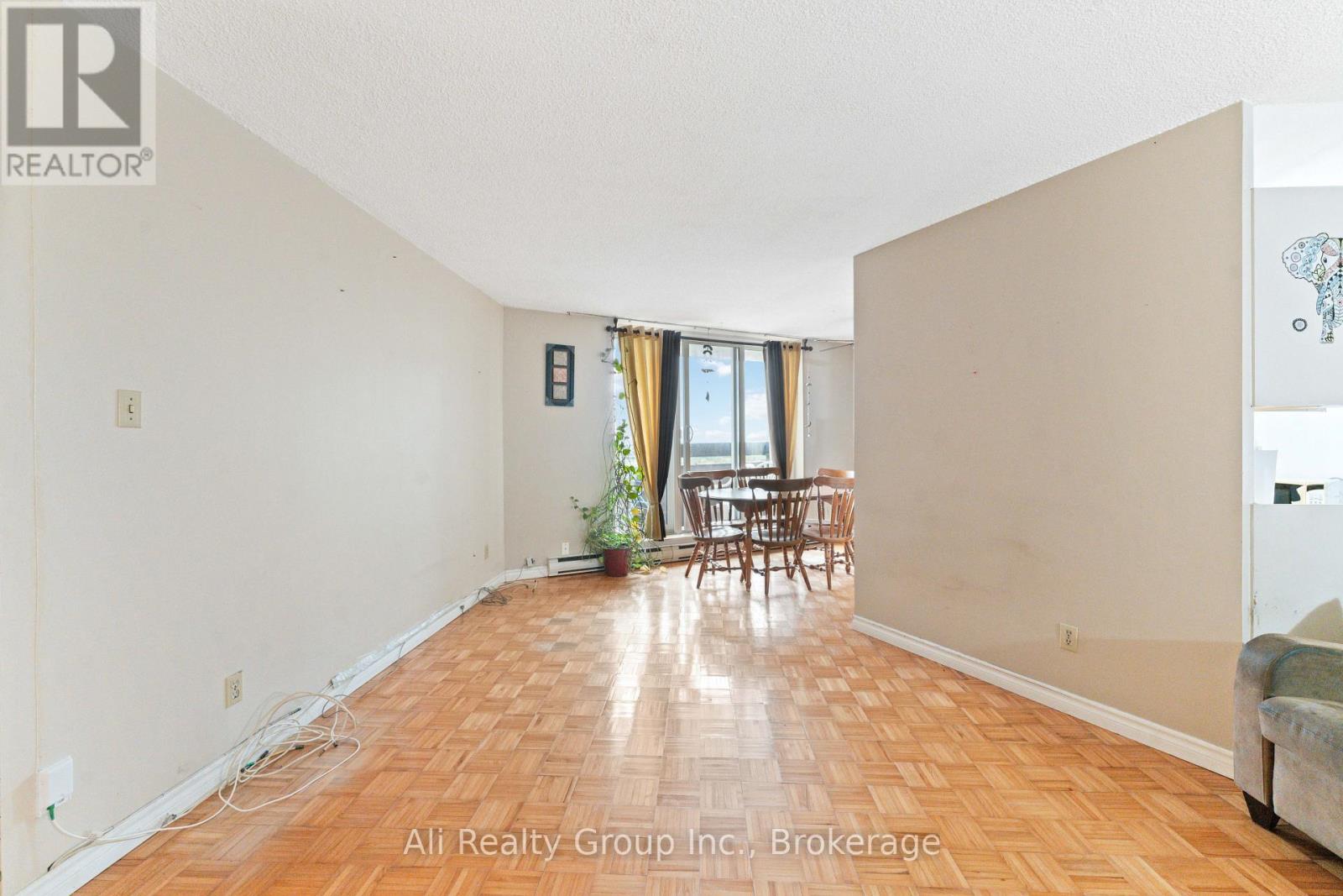 1218 - 2020 JASMINE CRESCENT, Ottawa, Ontario, K1J8K5 — Photo 6
