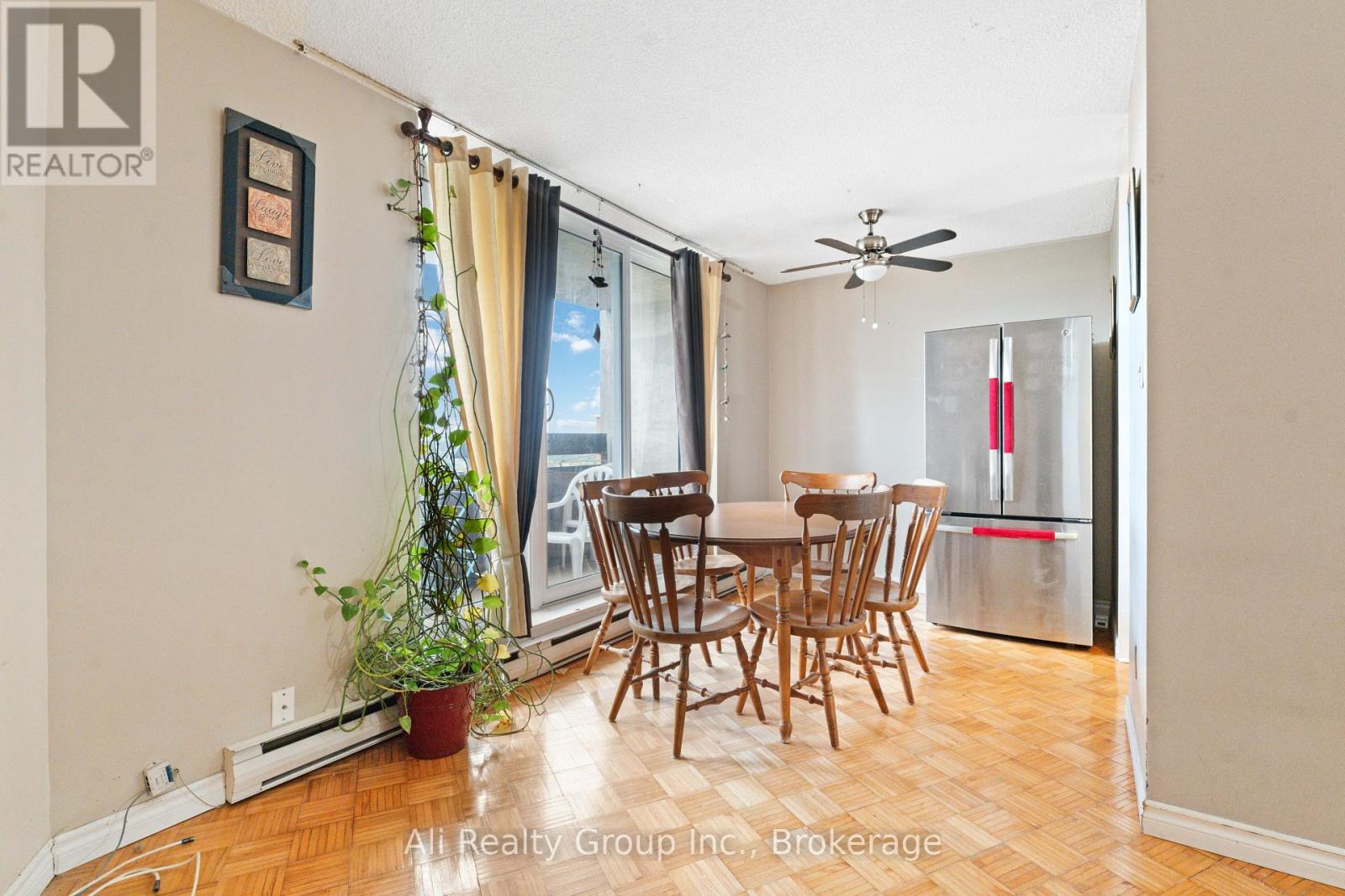 1218 - 2020 JASMINE CRESCENT, Ottawa, Ontario, K1J8K5 — Photo 7