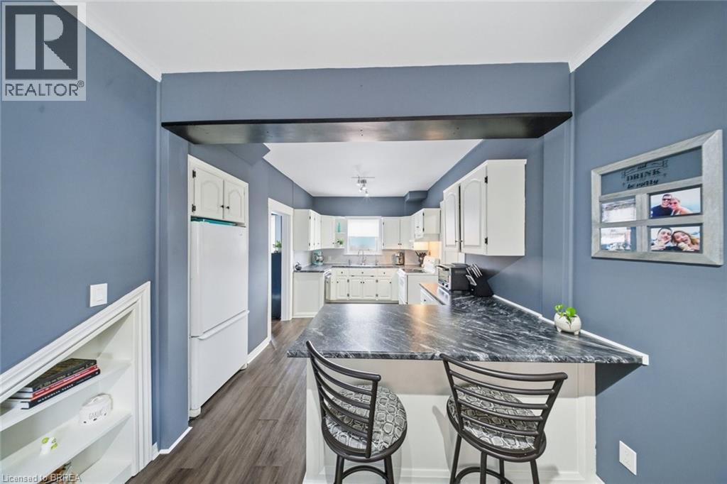 8 CARLYLE Street, Brantford, Ontario, N3T2C1 — Photo 10