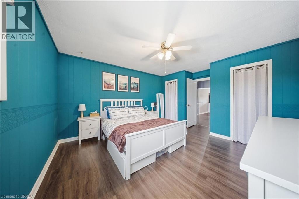 8 CARLYLE Street, Brantford, Ontario, N3T2C1 — Photo 16