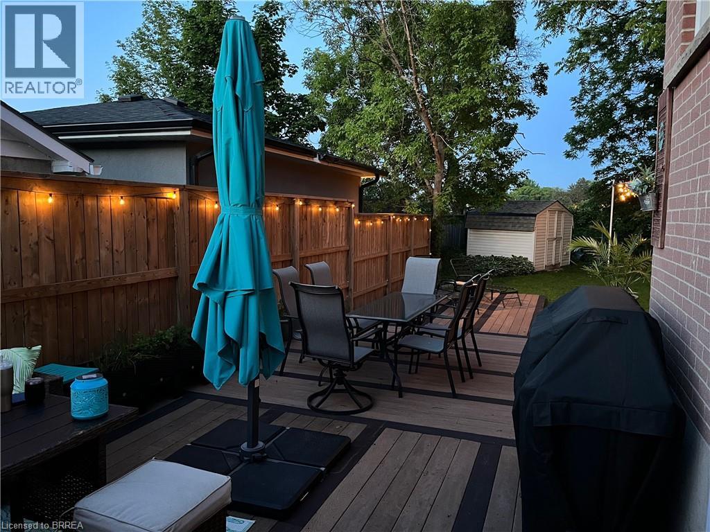 8 CARLYLE Street, Brantford, Ontario, N3T2C1 — Photo 27