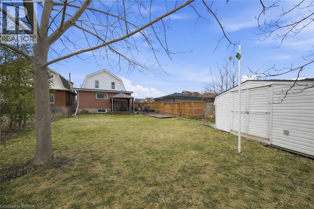 8 CARLYLE Street, Brantford, Ontario, N3T2C1 — Photo 28