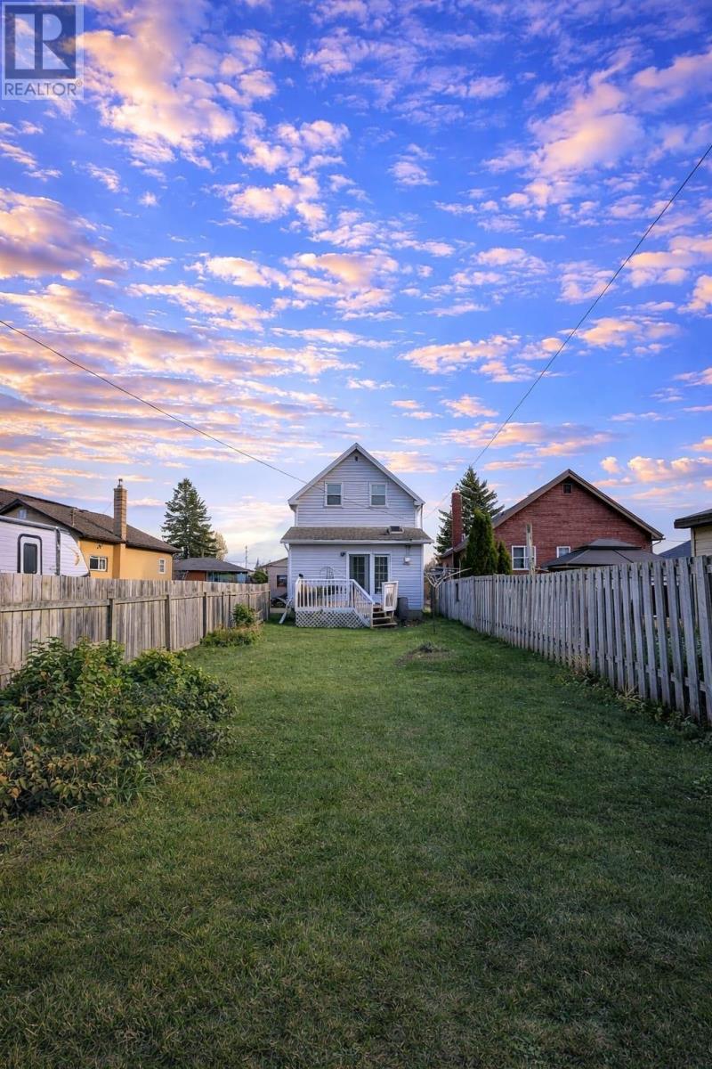 1317 Home AVE, Thunder Bay, Ontario, P7E3B8 — Photo 4