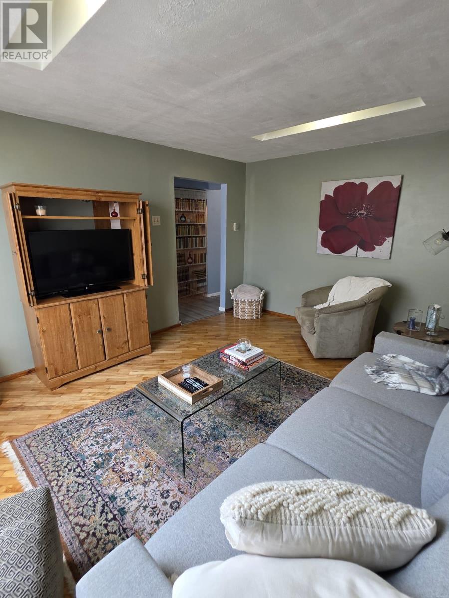 1317 Home AVE, Thunder Bay, Ontario, P7E3B8 — Photo 9