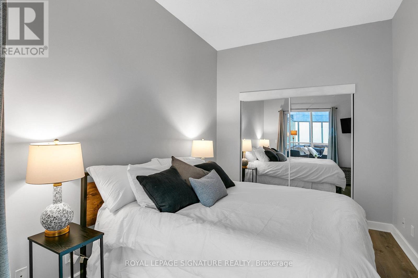 G25 - 350 WELLINGTON STREET W, Toronto (Waterfront Communities), Ontario, M5V3W9 — Photo 11