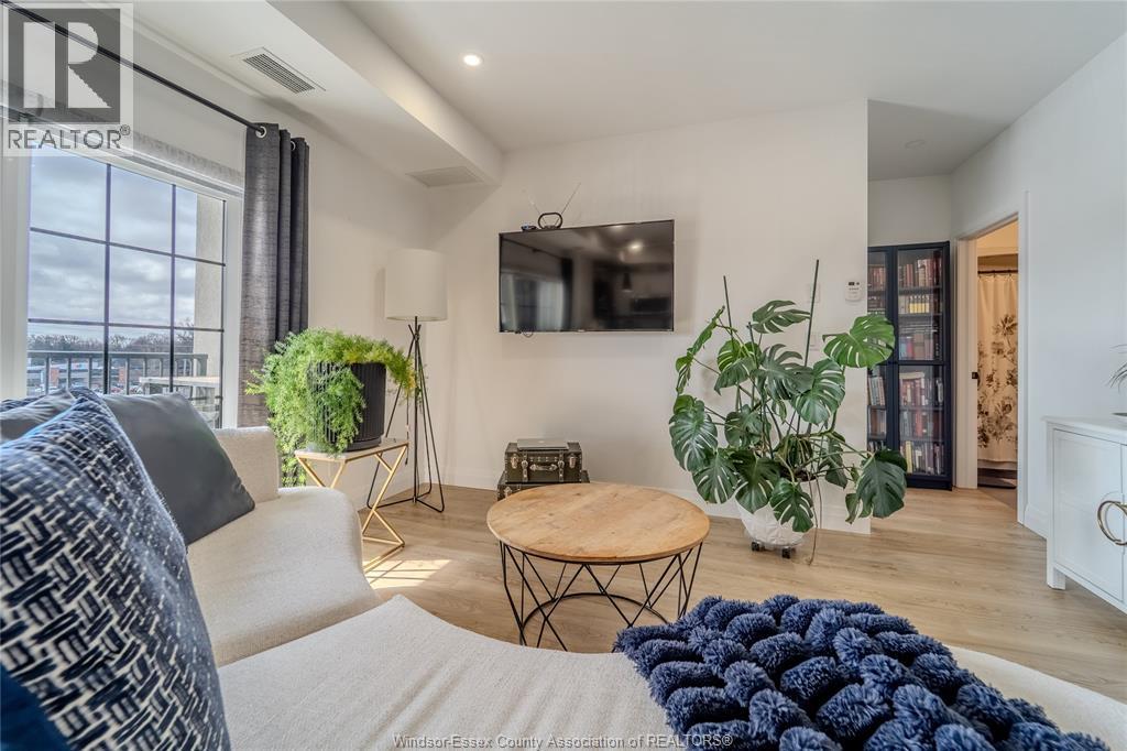 3817 Howard AVENUE Unit# 403, Windsor, Ontario, N9E0B5 — Photo 8