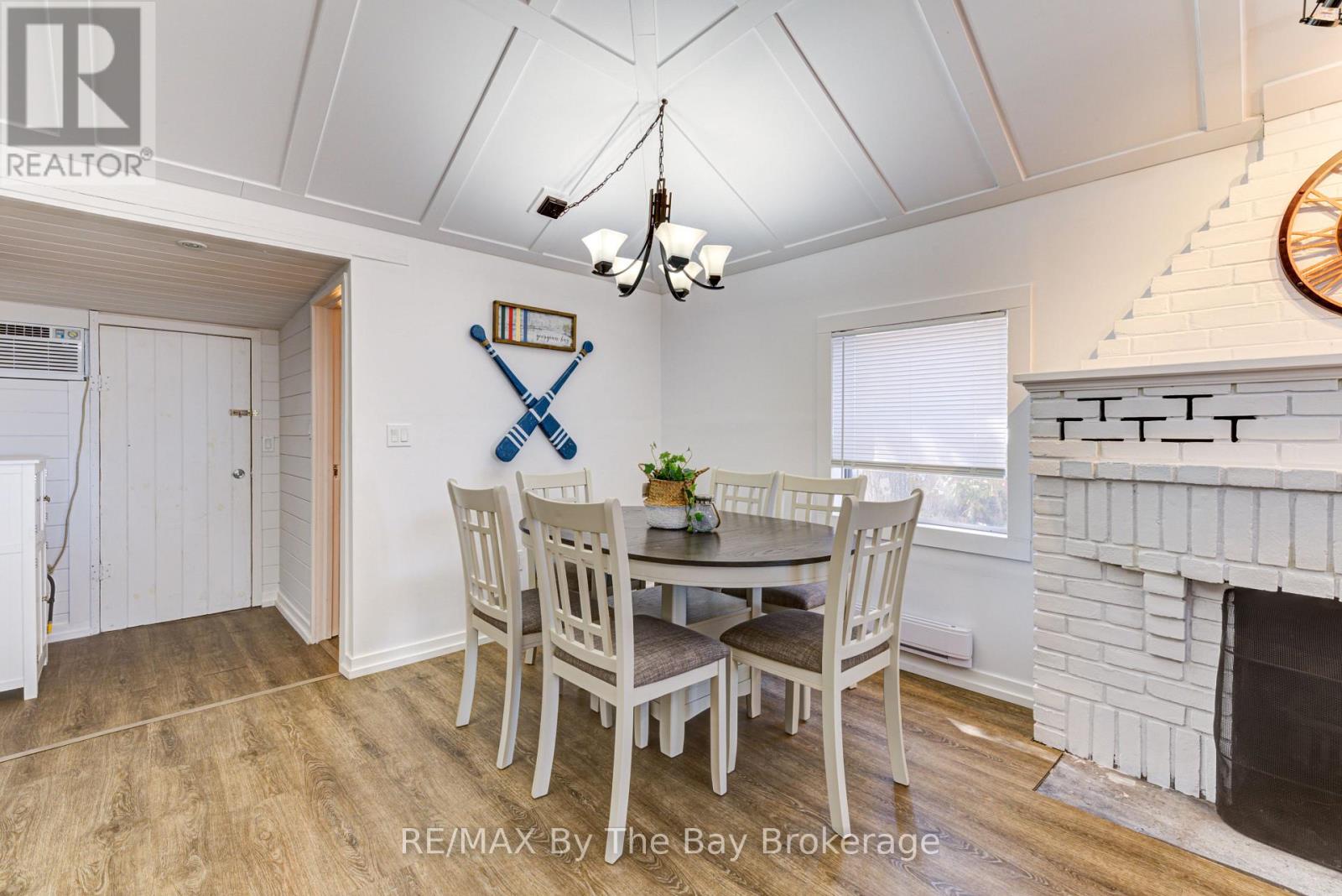 278 COASTLINE DRIVE, Wasaga Beach, Ontario, L9Z2M4 — Photo 10